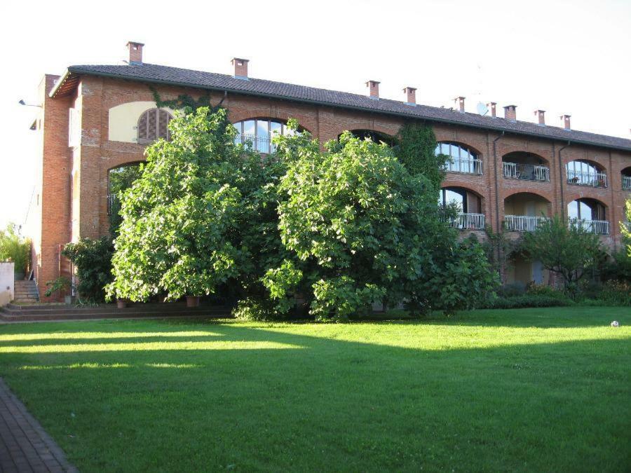 Cascina Radice Bed and Breakfast Arluno Eksteriør billede