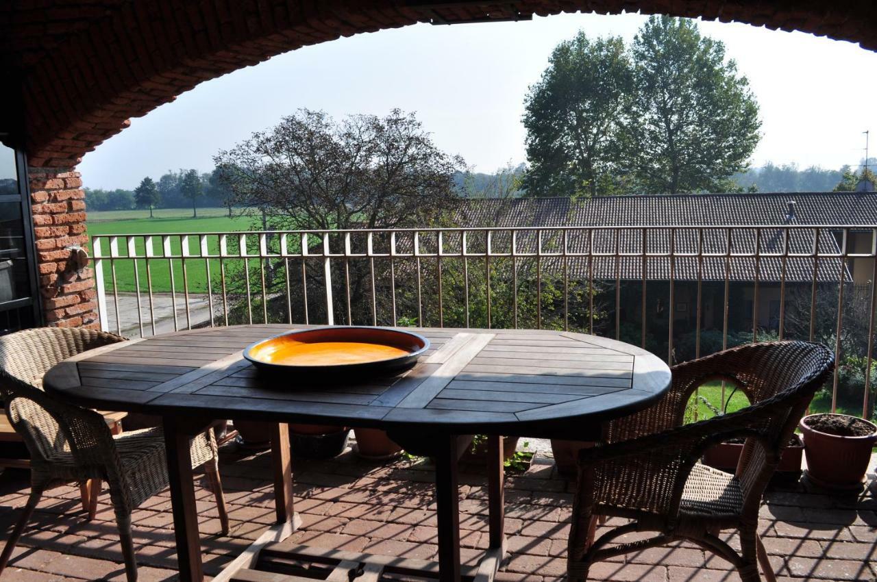 Cascina Radice Bed and Breakfast Arluno Eksteriør billede
